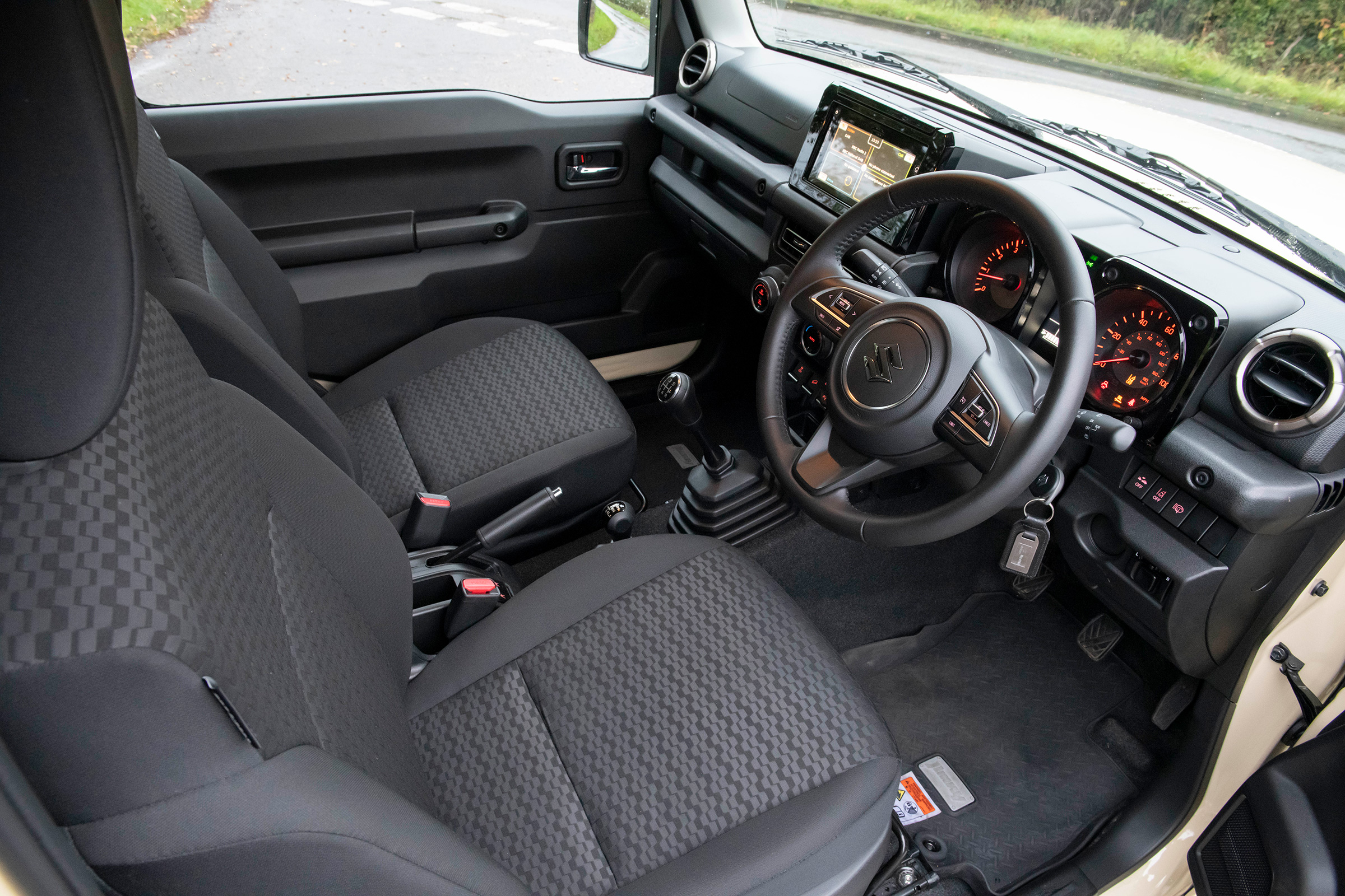 Suzuki Jimny - long term test - interior