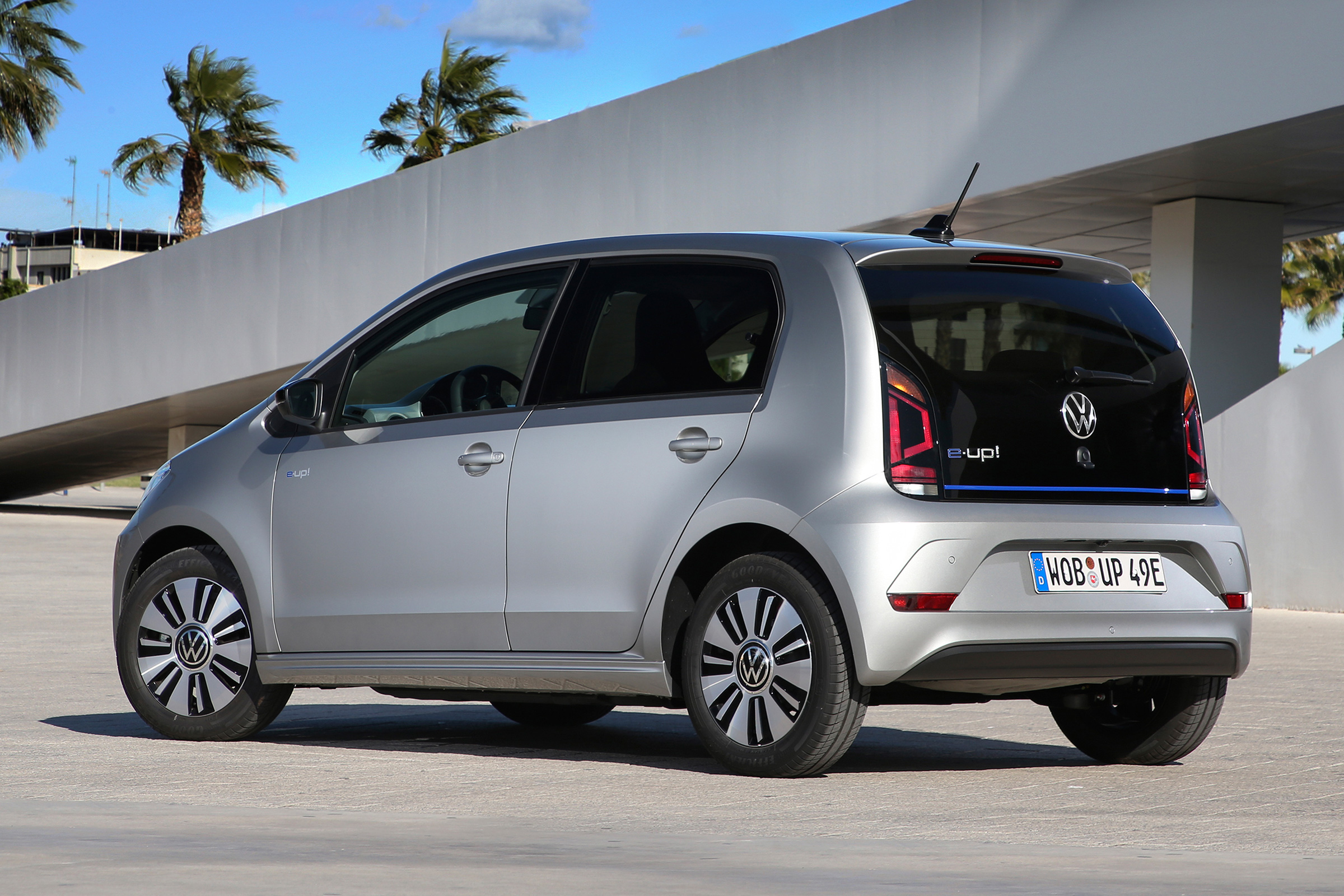 Volkswagen e-up! - rear