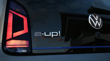 Volkswagen e-up! - brake light