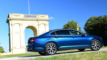 Volkswagen Passat profile