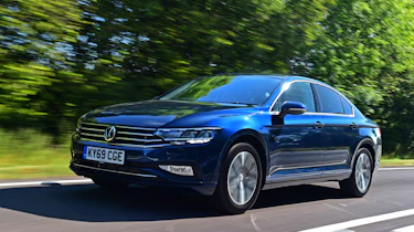 Volkswagen Passat front