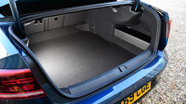 Volkswagen Passat boot