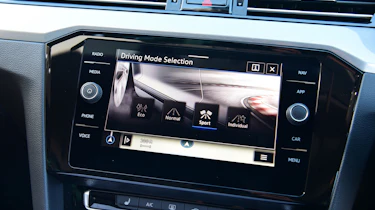 Volkswagen Passat infotainment
