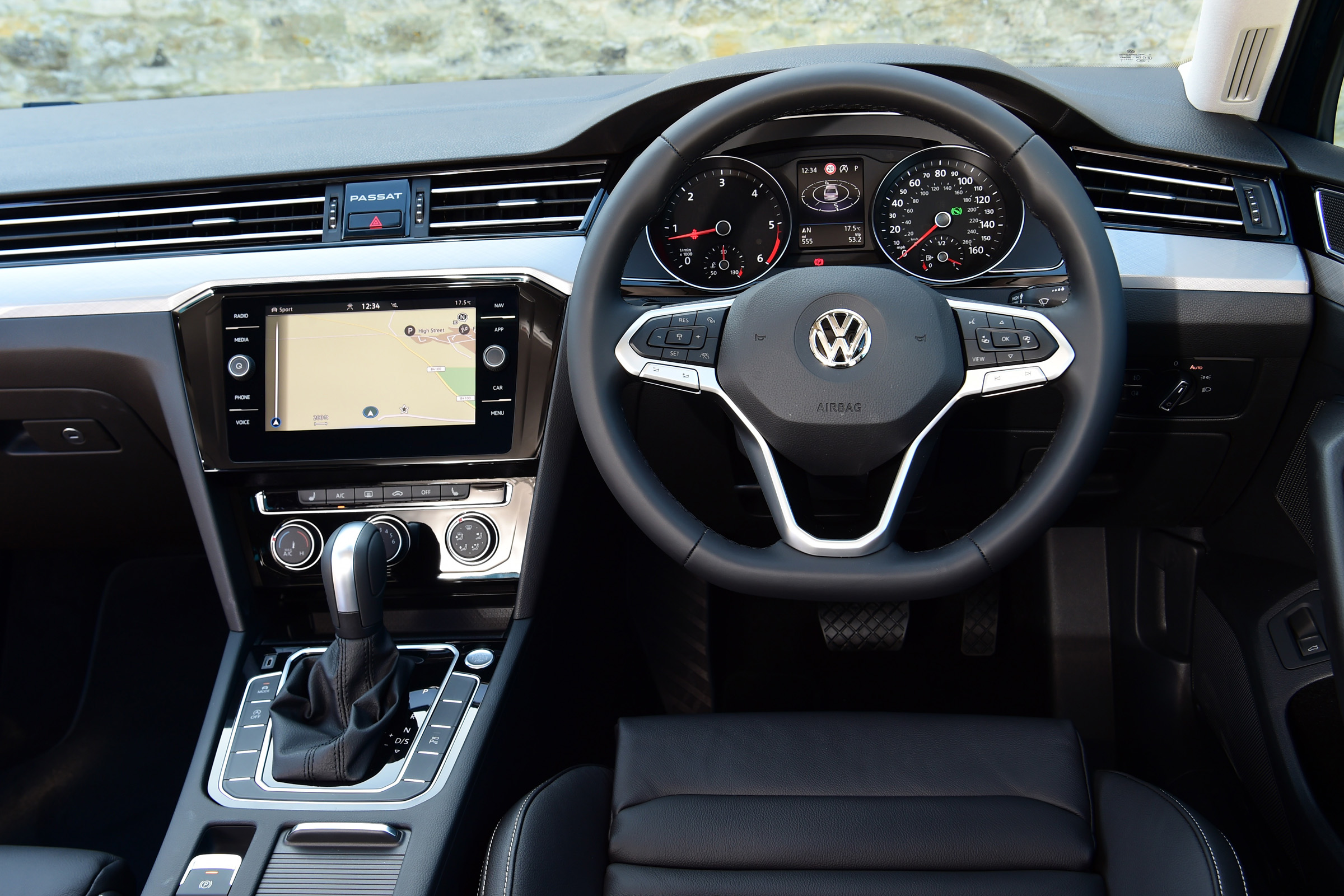 Volkswagen Passat interior