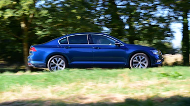 Volkswagen Passat side
