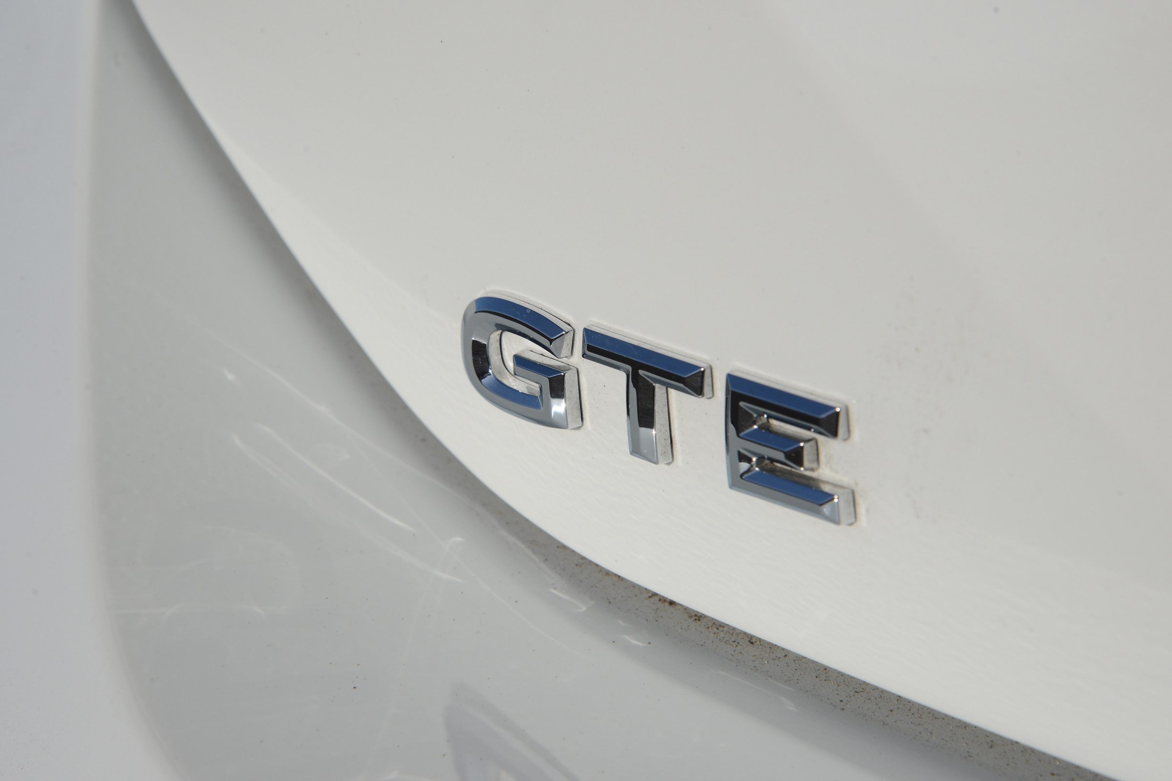 Volkswagen Passat GTE badge