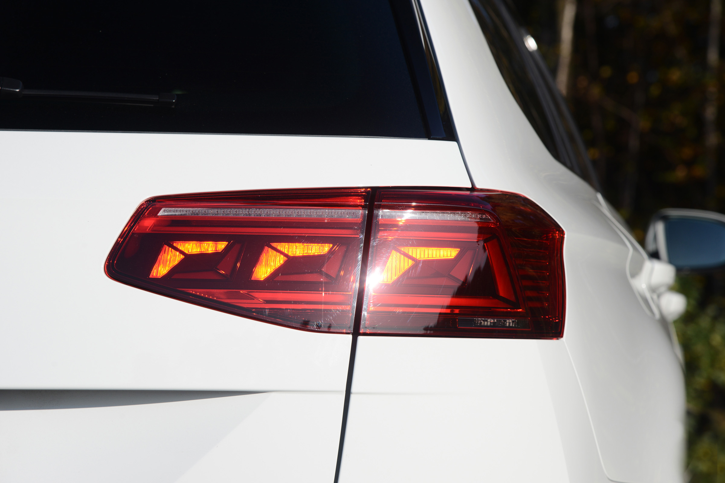 Volkswagen Passat GTE rear light