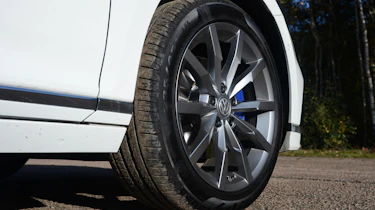 Volkswagen Passat GTE wheel