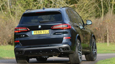 BMW X5 xDrive45e - rear