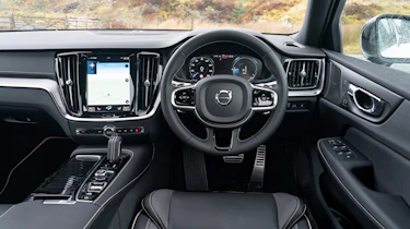 Volvo S60 Polestar Engineered - dash