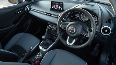 Mazda 2 - dash