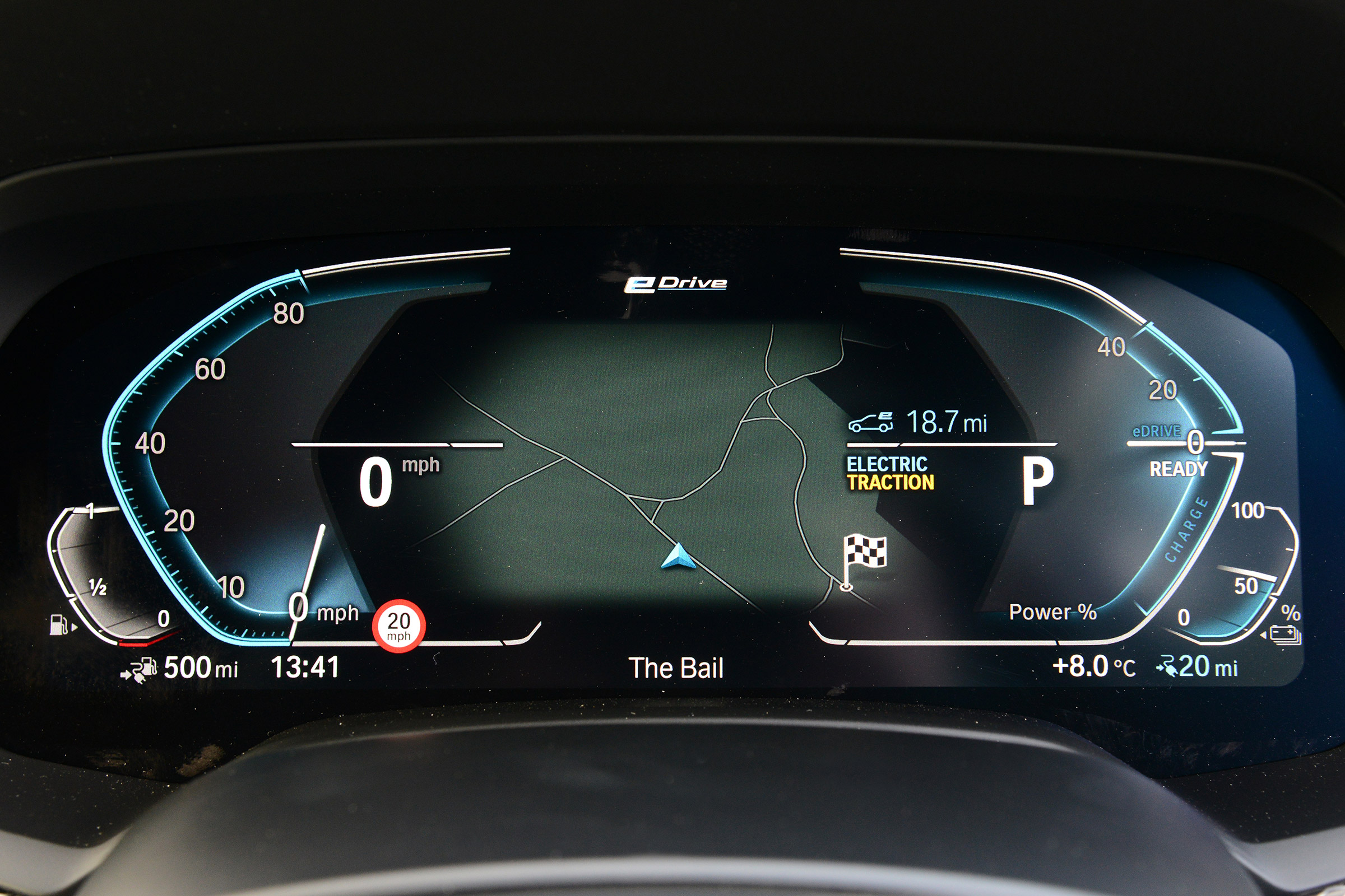 BMW X5 xDrive45e - dials