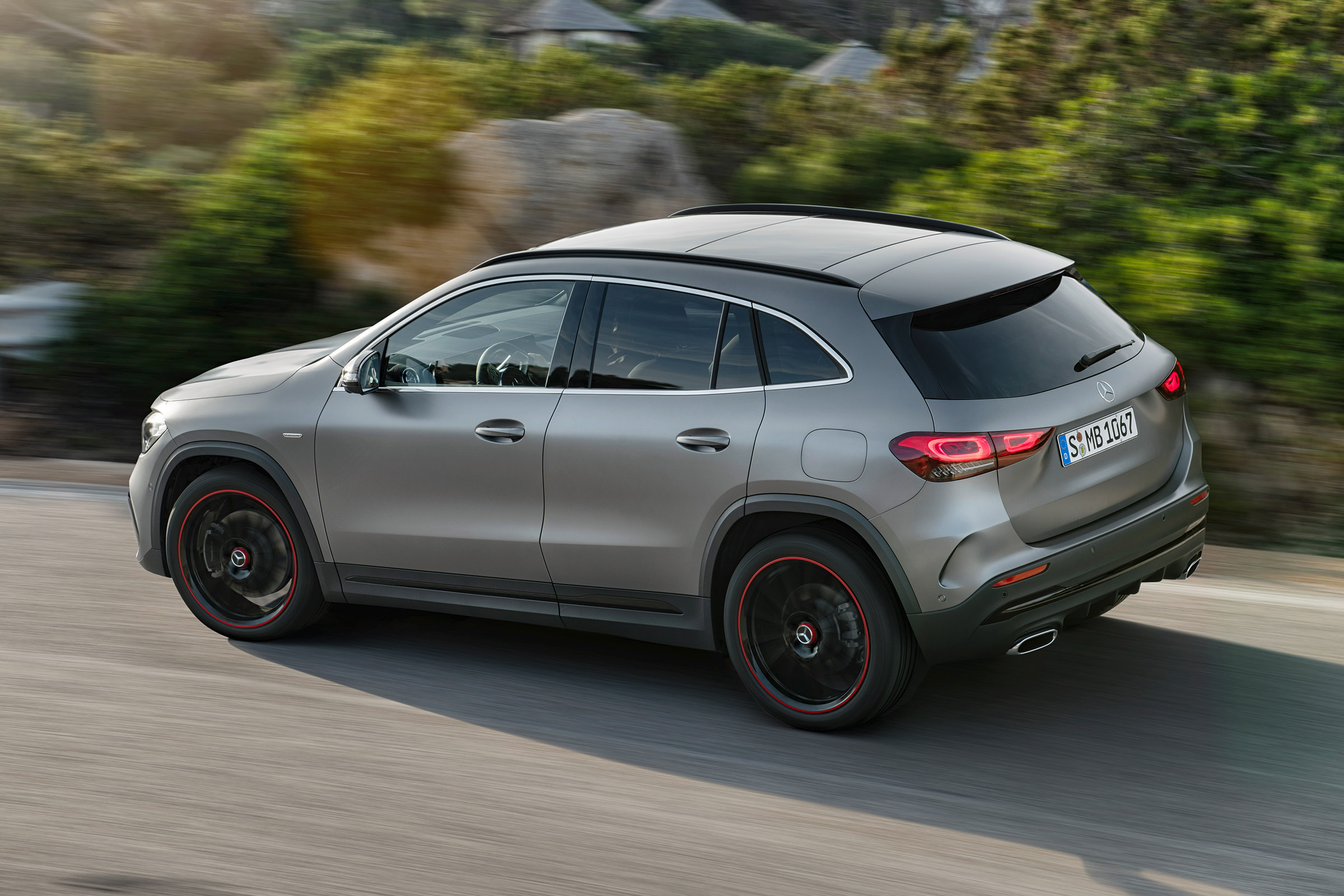 Mercedes GLA - rear action