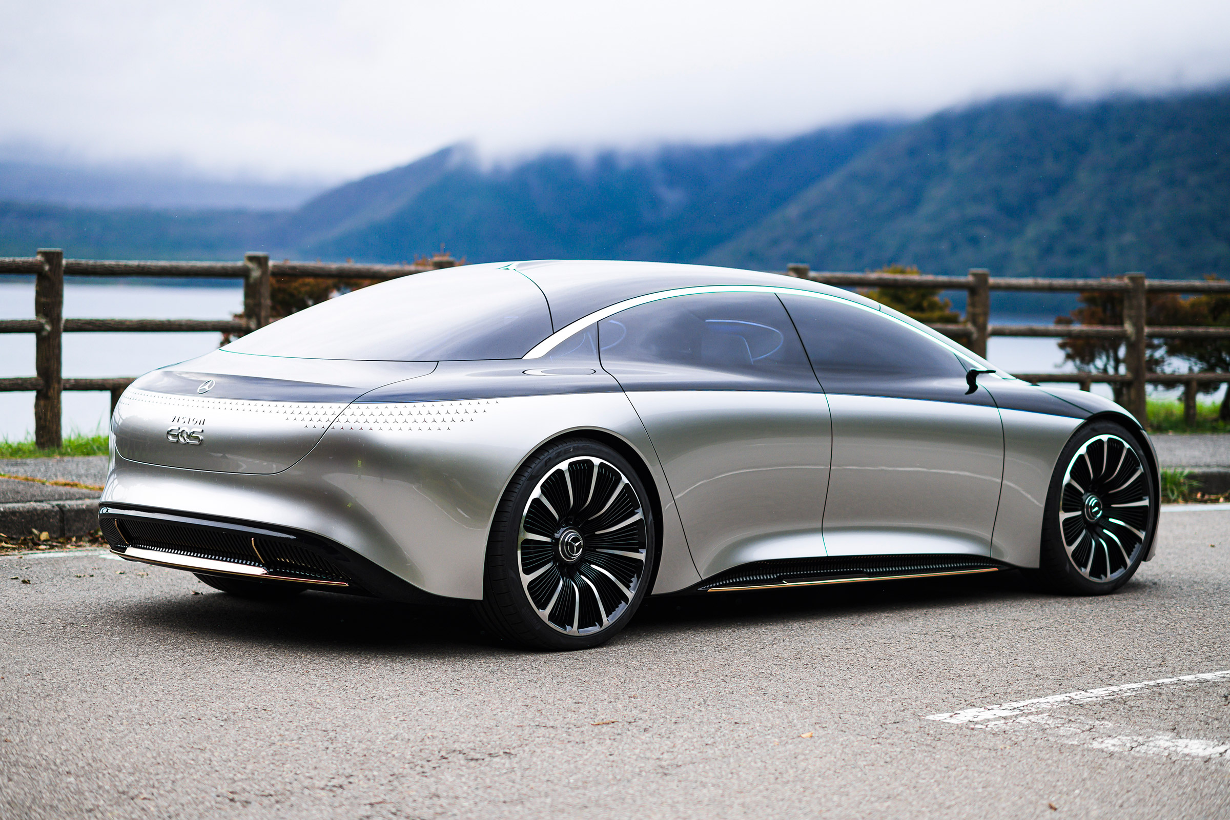 Mercedes EQS - rear static