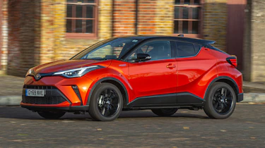 Toyota C-HR - front action