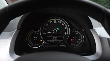 Skoda Citigo-e iV - dials