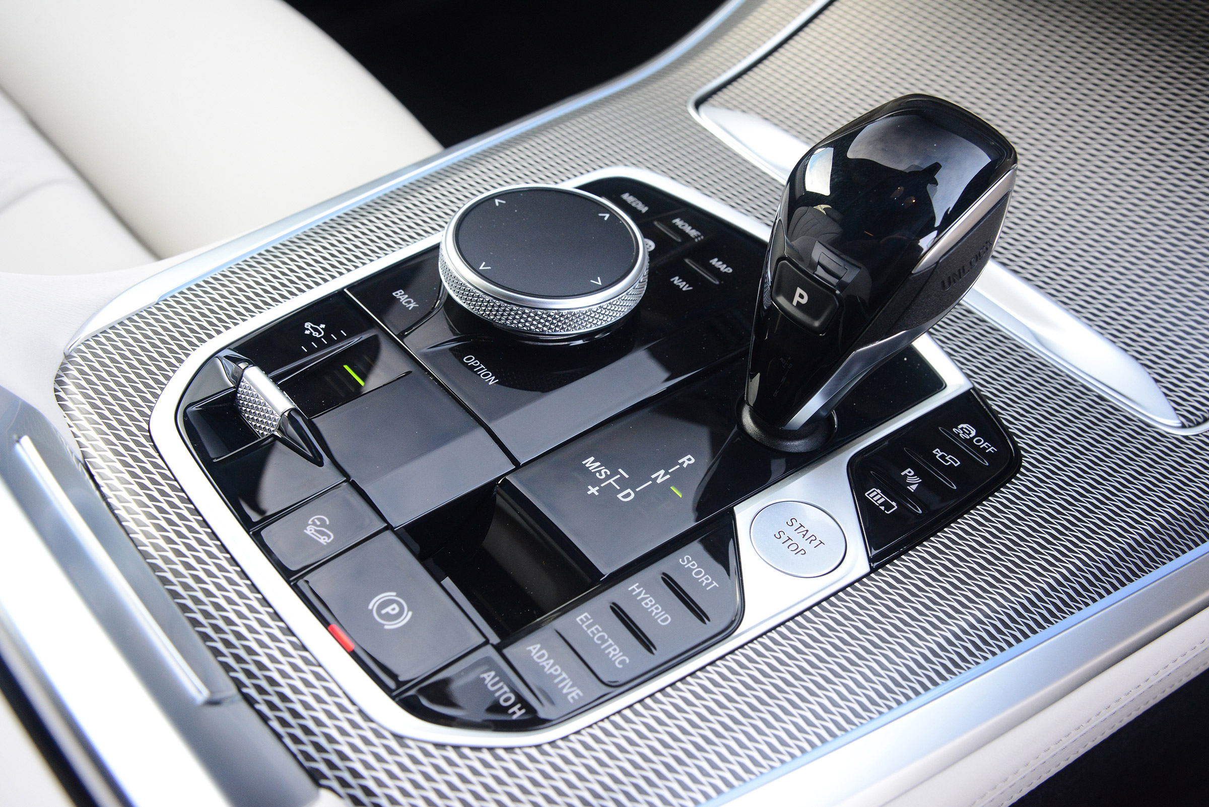 BMW X5 xDrive45e - transmission