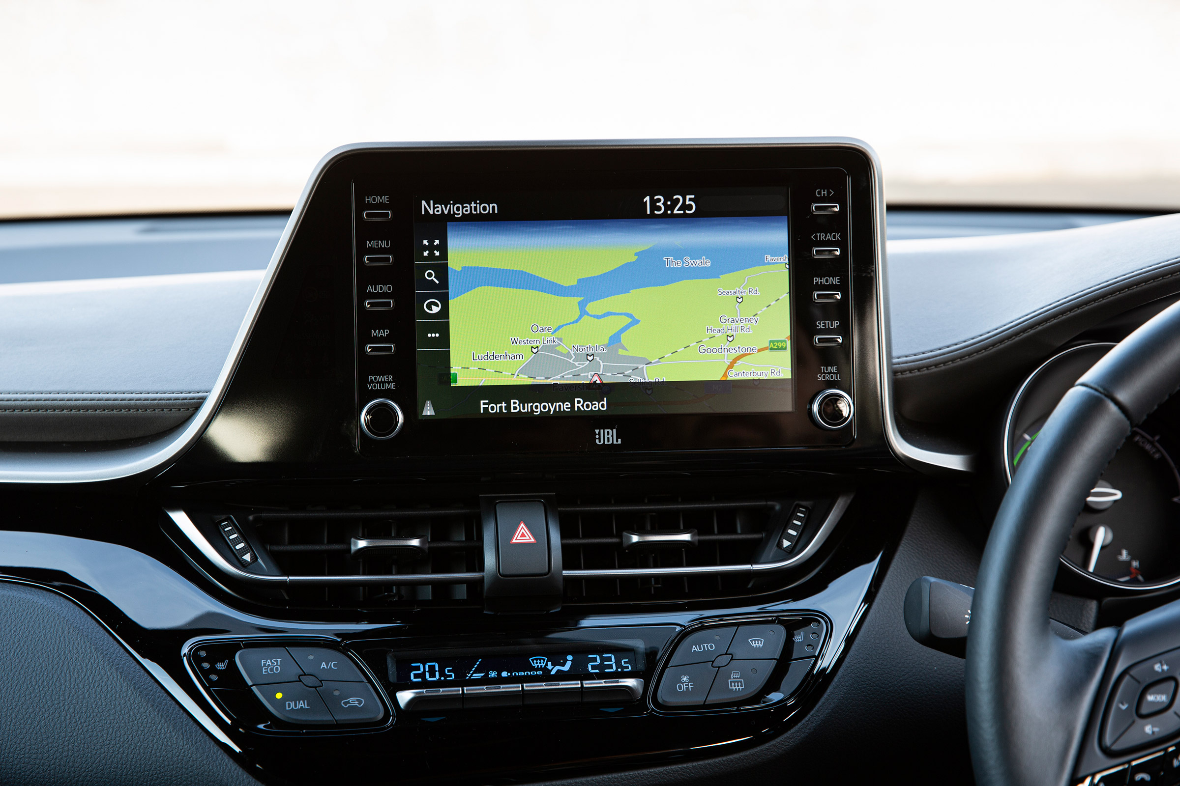 Toyota C-HR - sat-nav