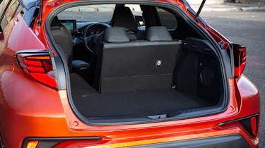 Toyota C-HR - boot