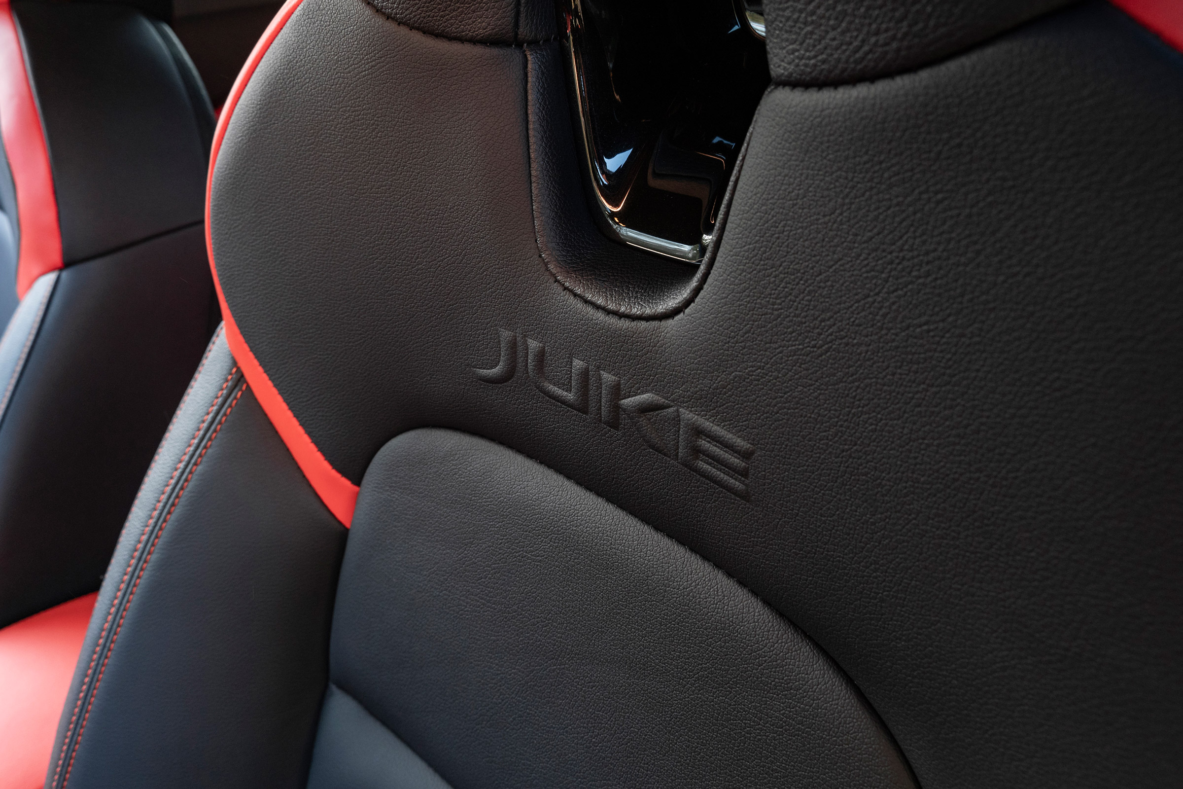 Nissan Juke - seat detail