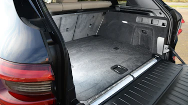 BMW X5 xDrive45e - boot
