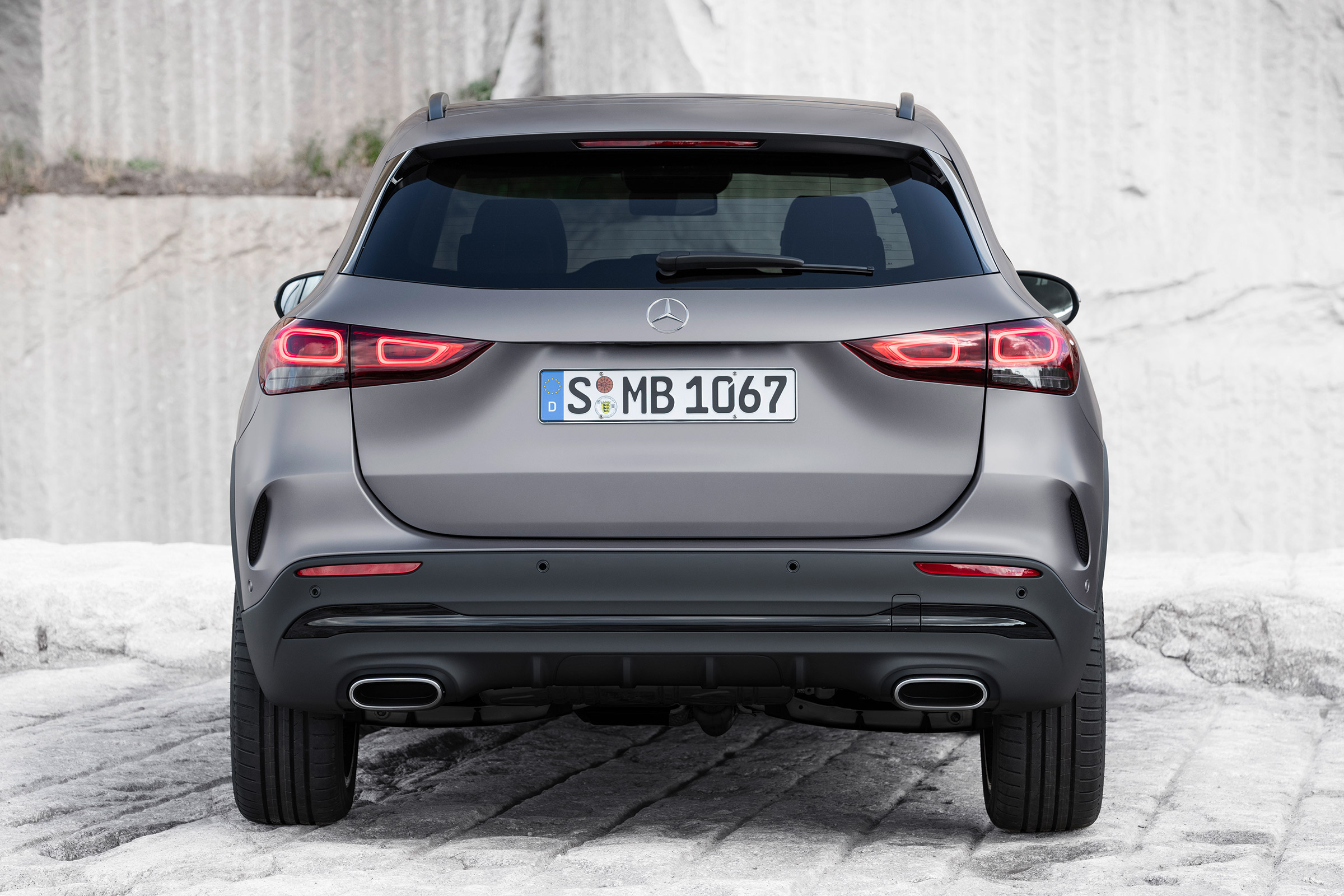 Mercedes GLA - full rear