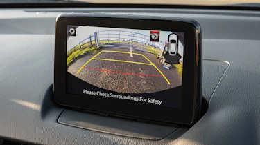 Mazda 2 - reversing camera