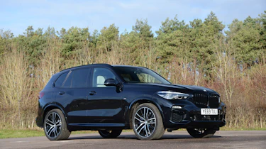 BMW X5 xDrive45e - front static