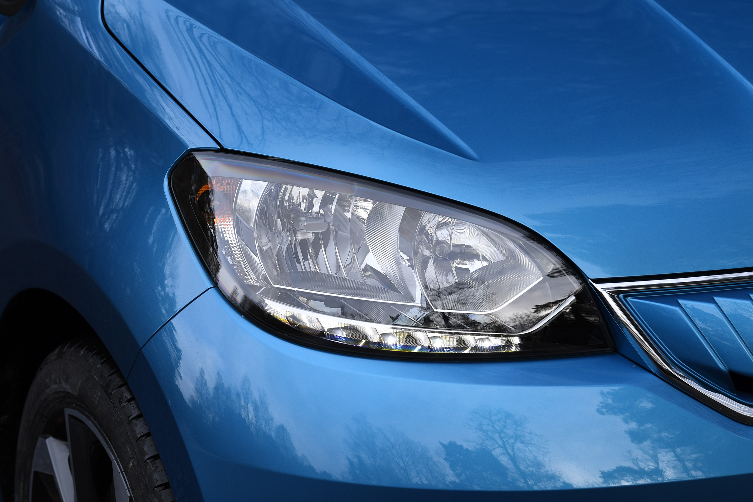 Skoda Citigo-e iV - front light