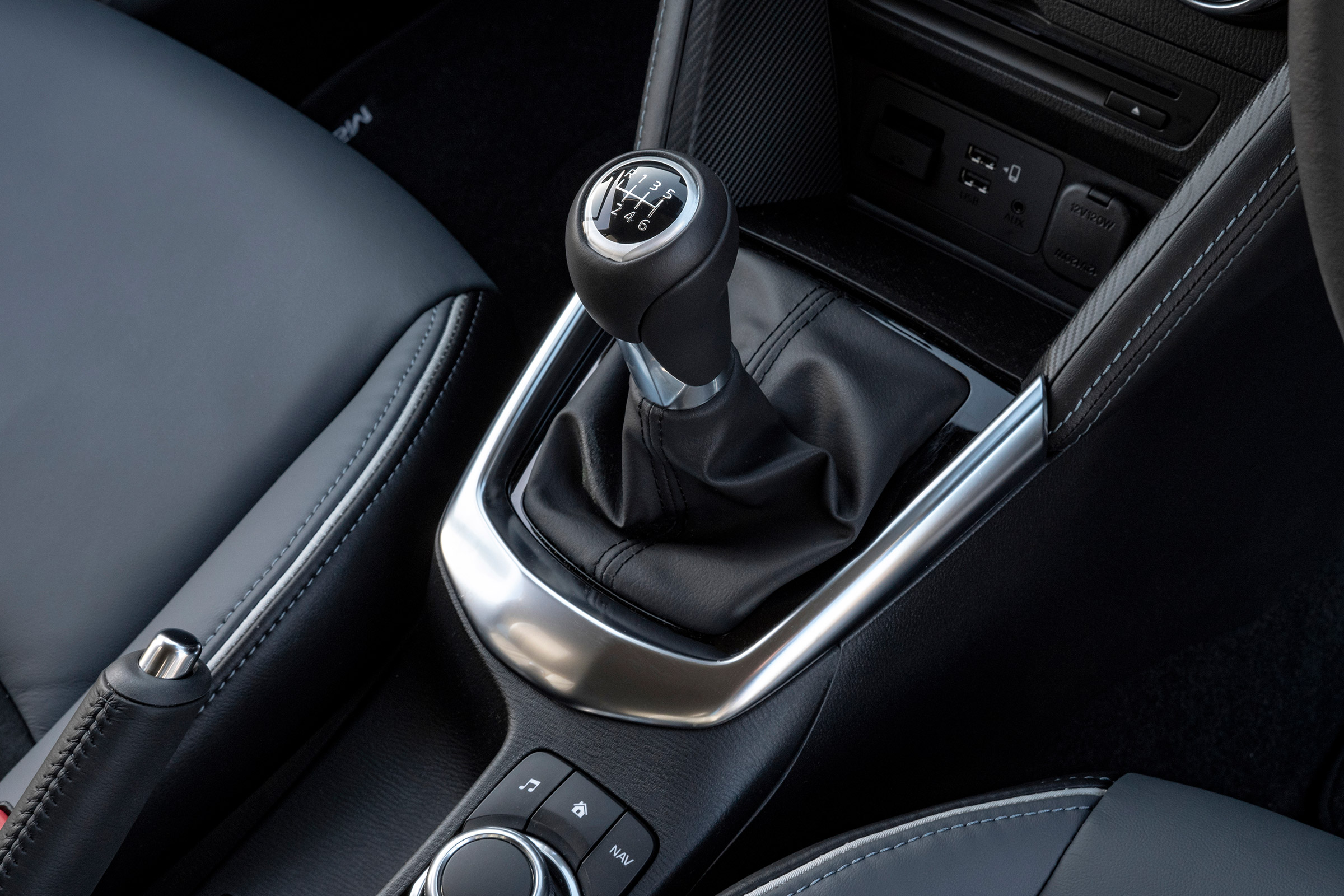 Mazda 2 - manual