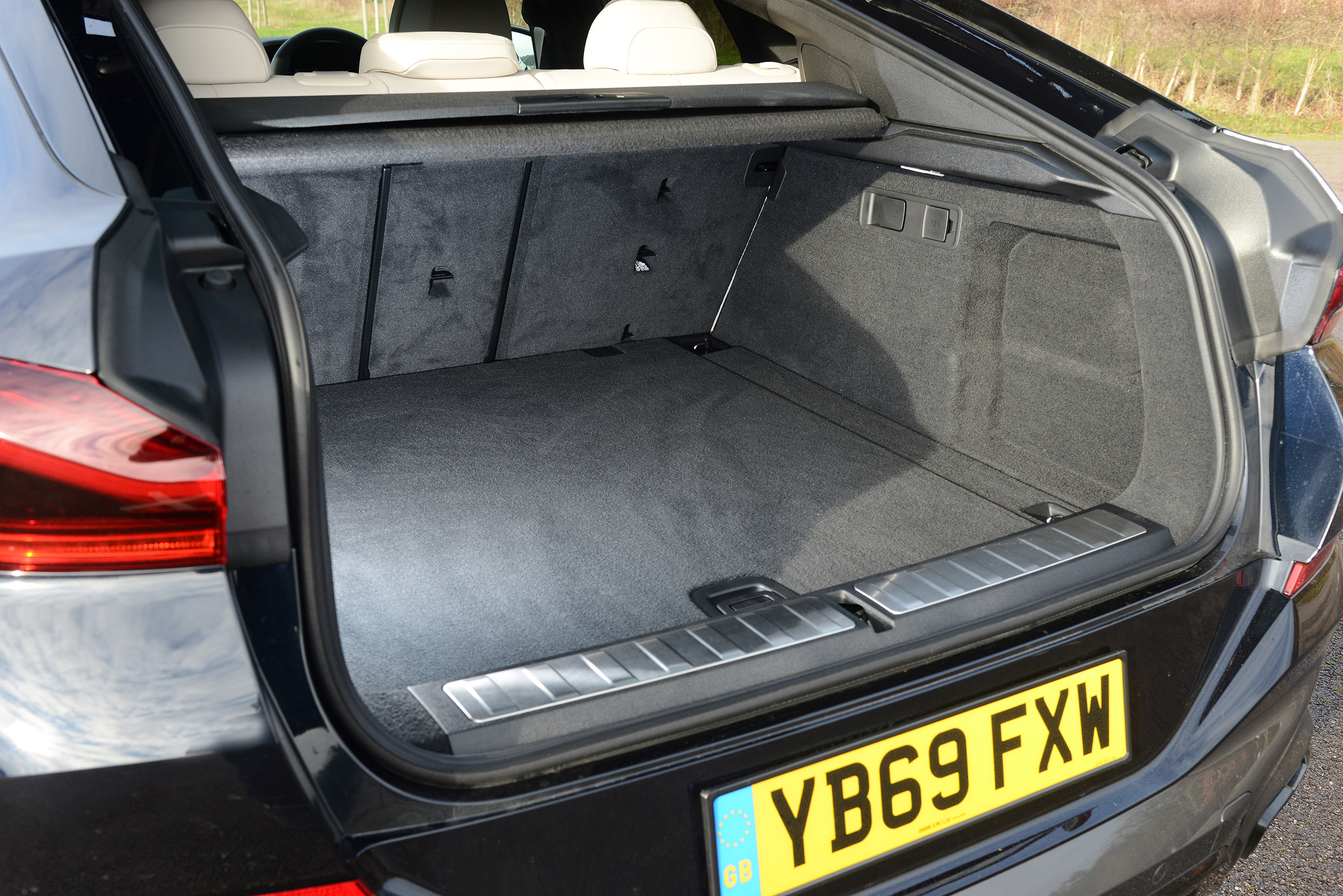 BMW X6 - boot
