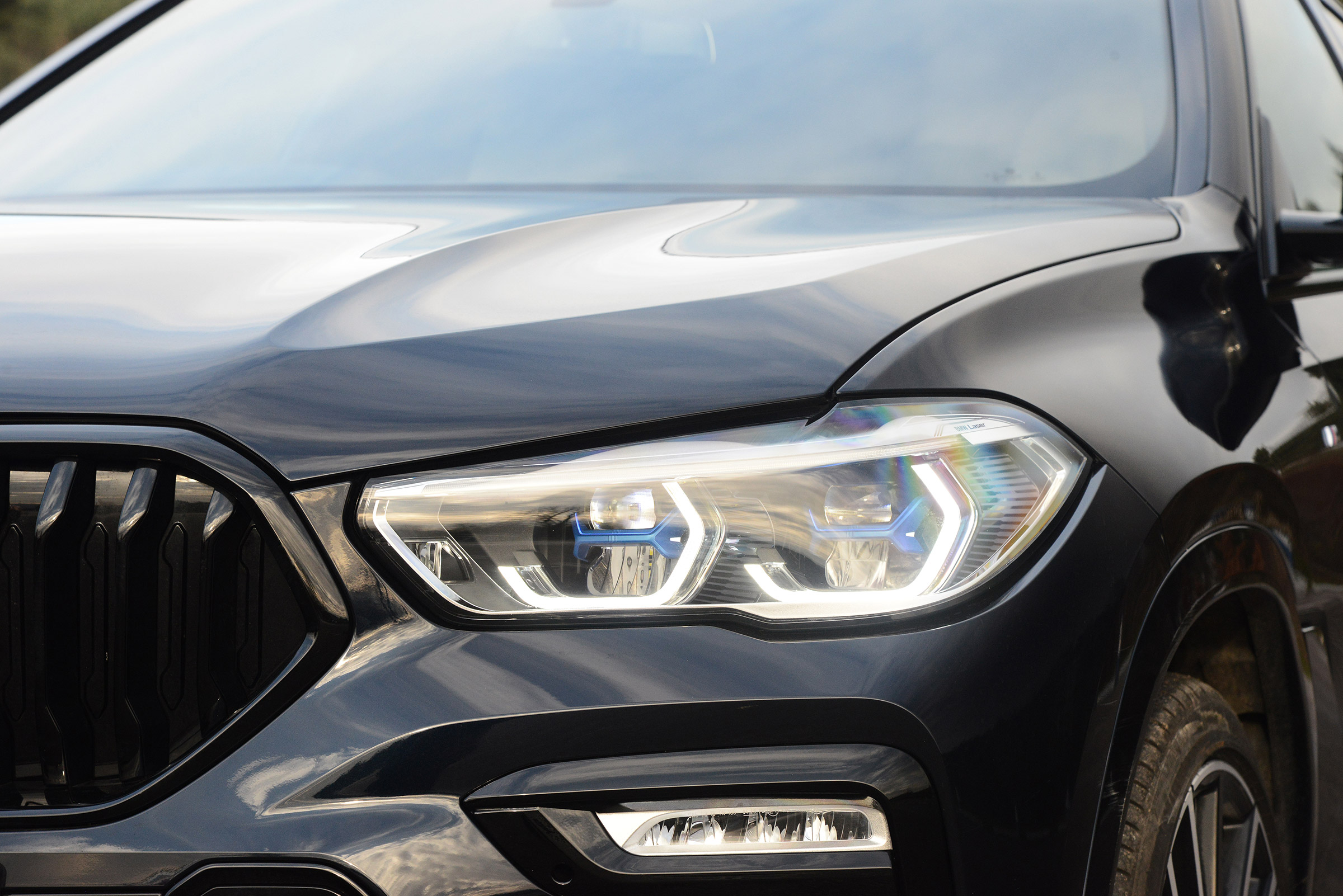 BMW X6 - front light