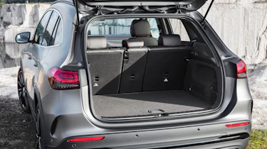 Mercedes GLA - boot