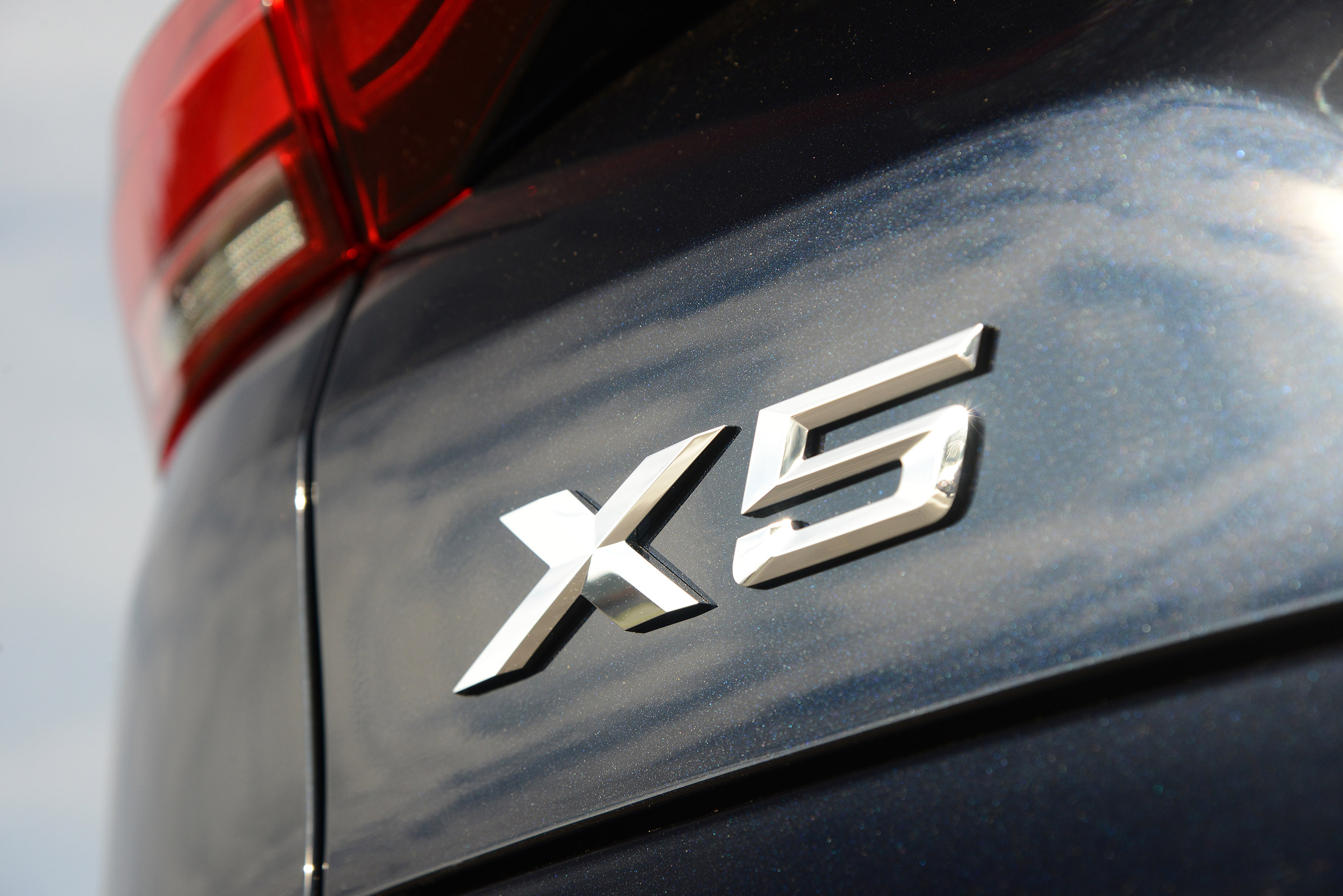 BMW X5 xDrive45e - X5 badge