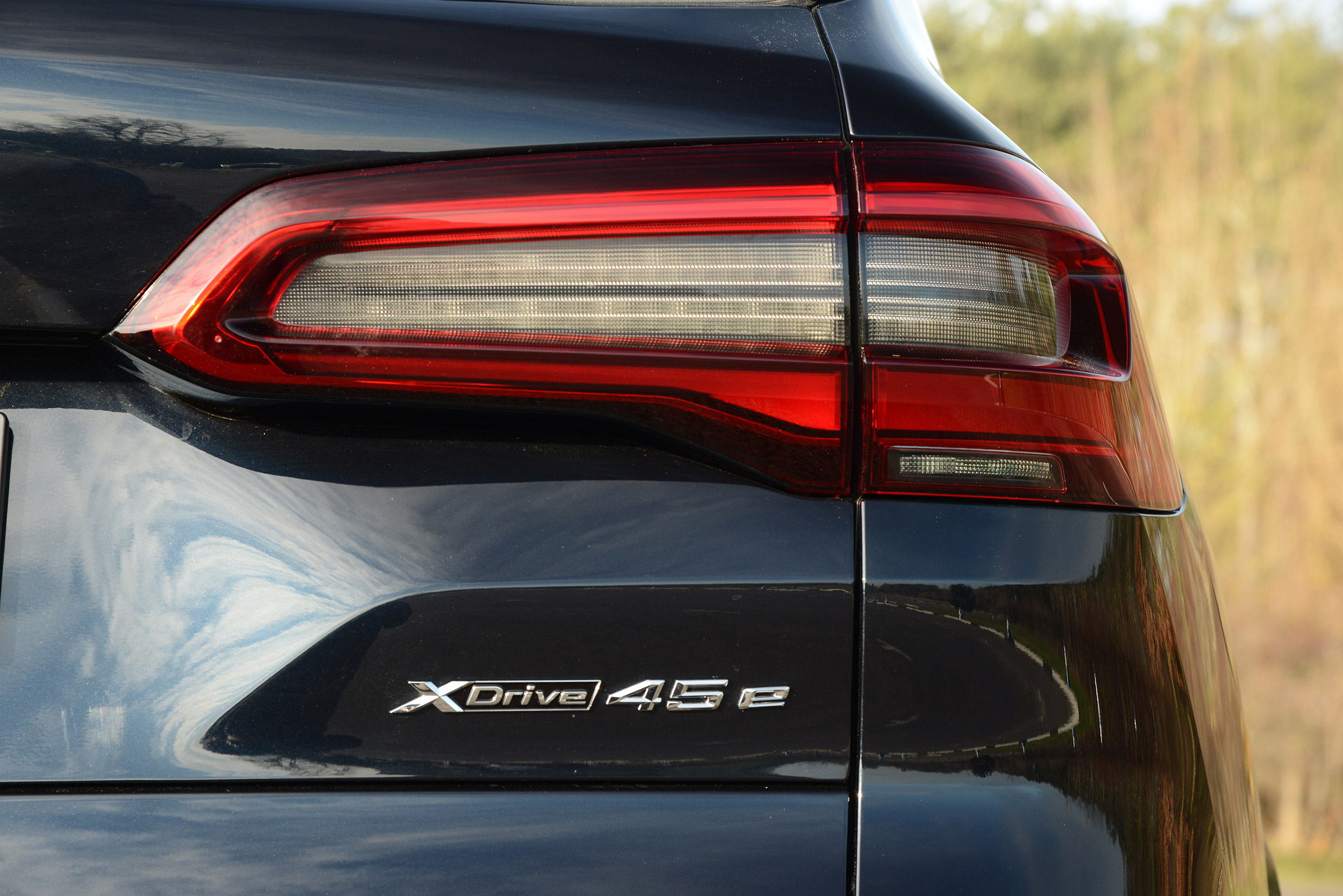 BMW X5 xDrive45e - rear light