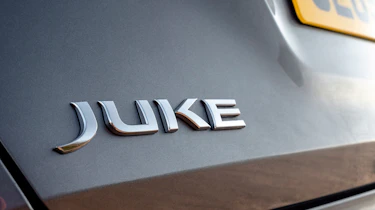 Nissan Juke - Juke badge