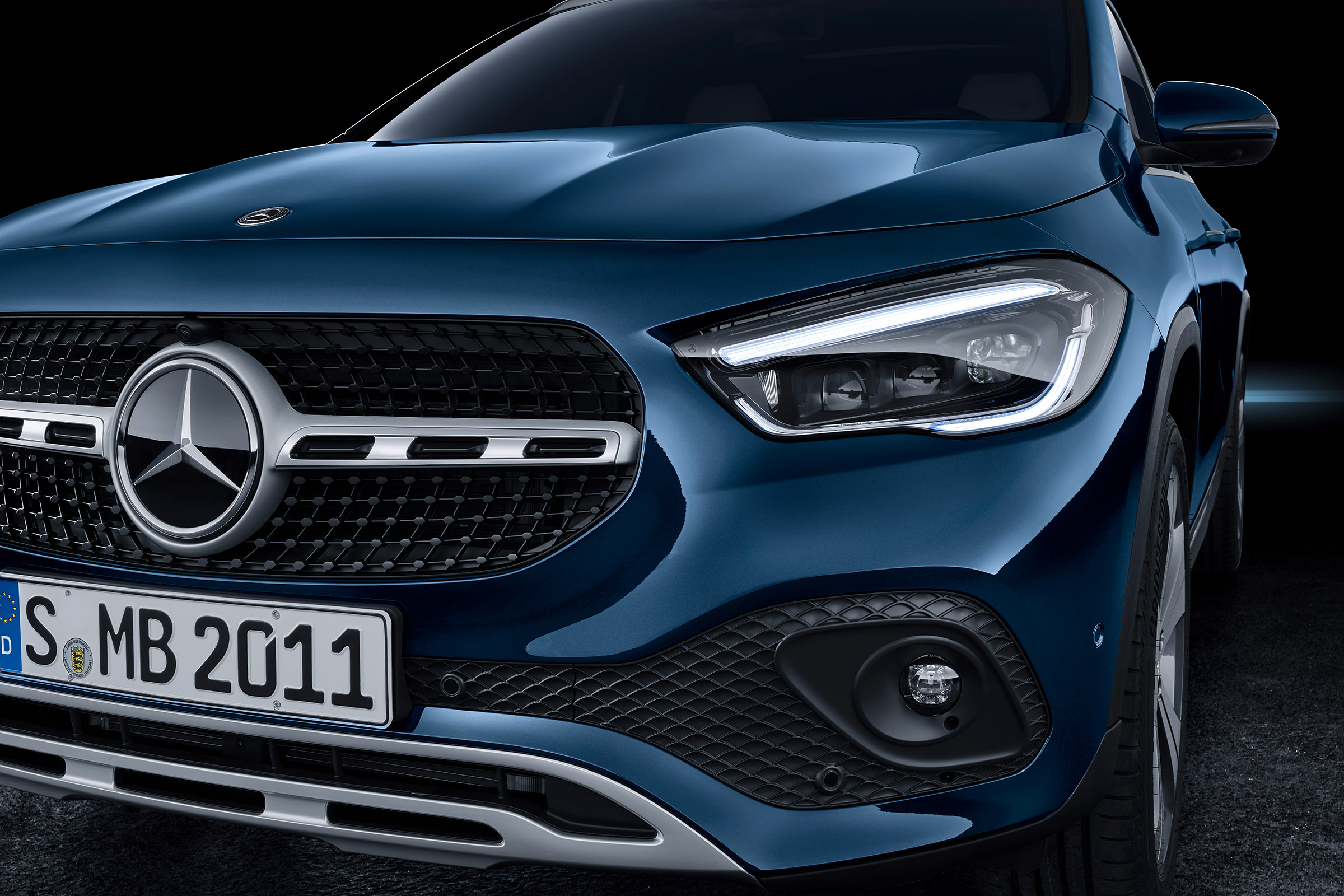 Mercedes GLA - grille