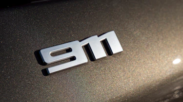 Porsche 911 Carrera - badge