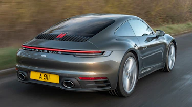 Porsche 911 Carrera - rear tracking