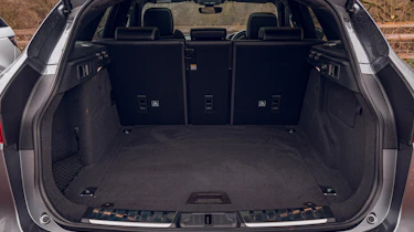 Jaguar F-Pace Chequered Flag - boot