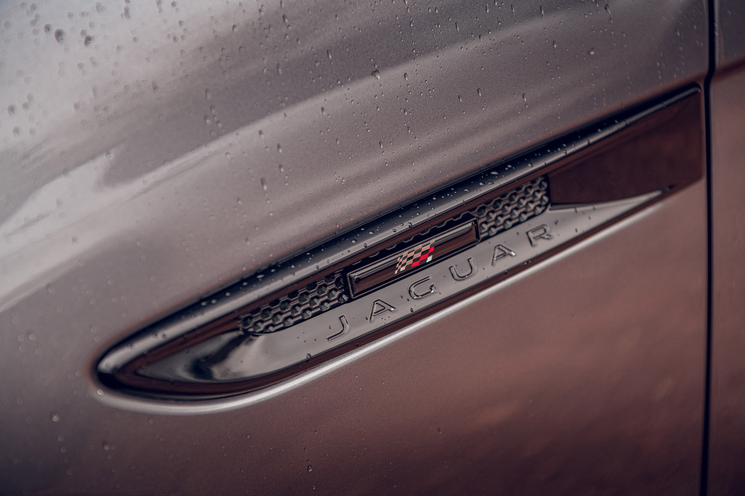 Jaguar F-Pace Chequered Flag - side badge