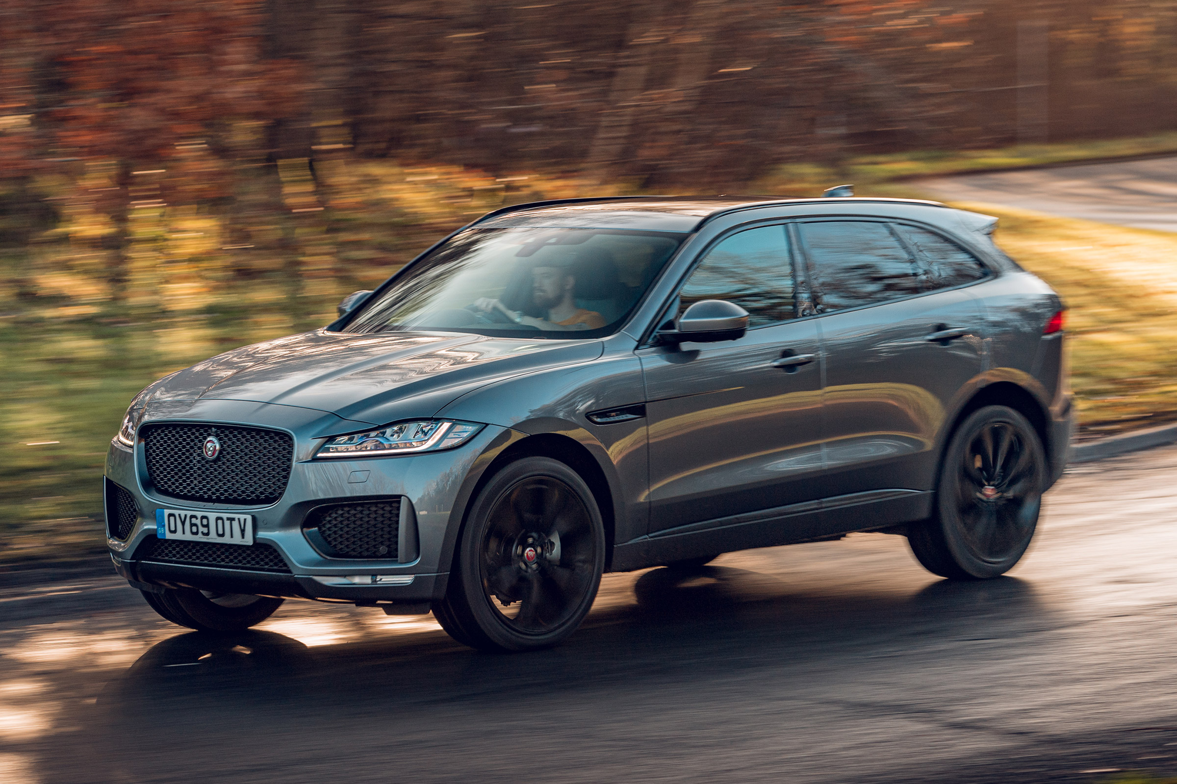 Jaguar F-Pace Chequered Flag - front