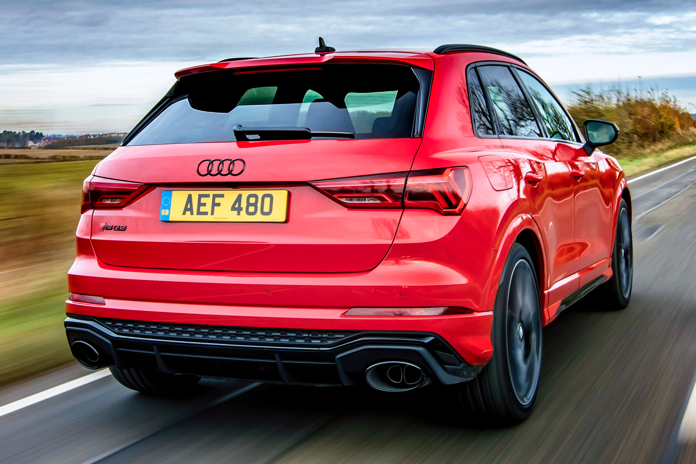 Audi RS Q3 - rear tracking