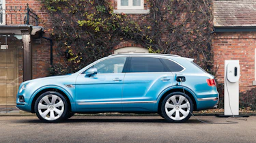 Bentley Bentayga Hybrid - charge