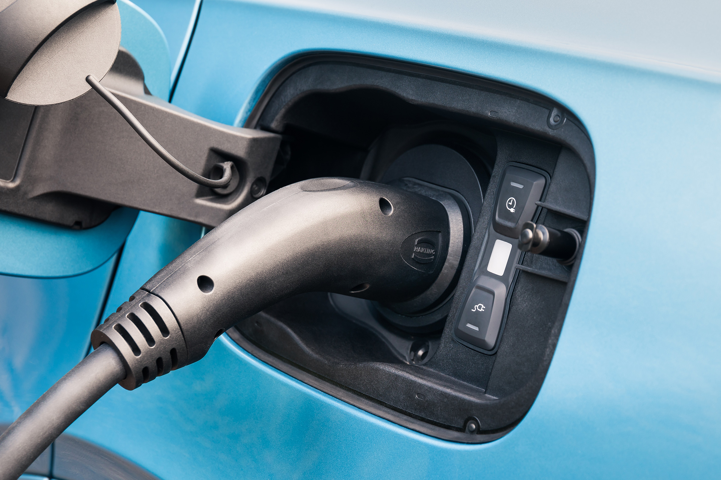 Bentley Bentayga Hybrid - charging port