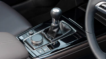 Mazda CX-30 - gearstick