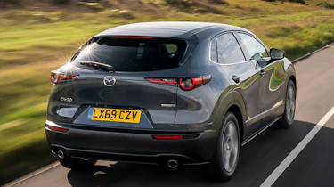 Mazda CX-30 - rear tracking