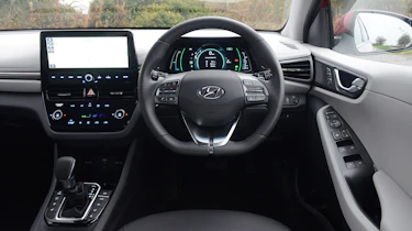 Hyundai Ioniq - interior