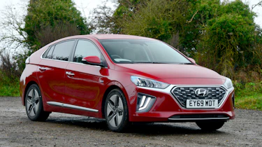 Hyundai Ioniq - front