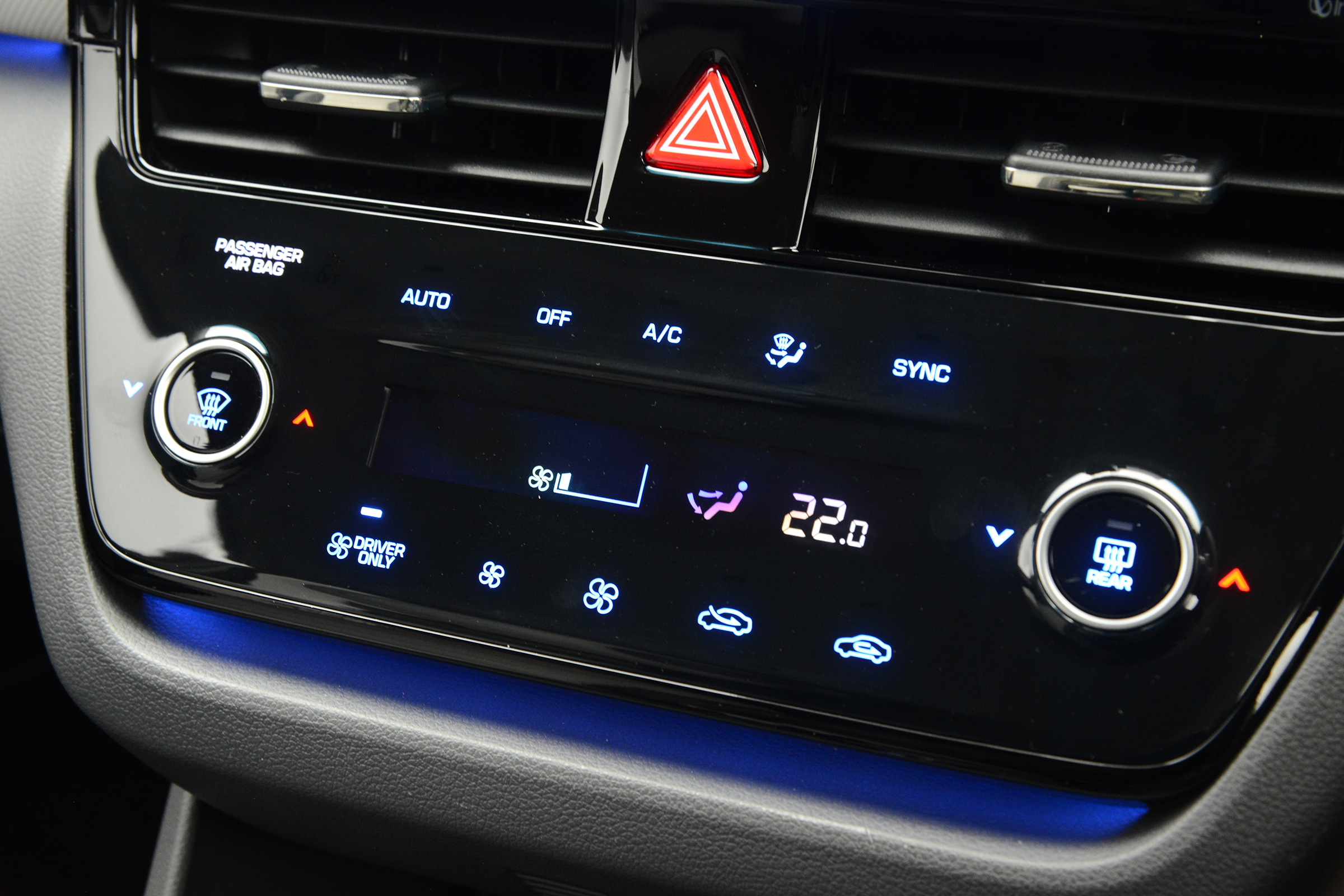 Hyundai Ioniq - screen